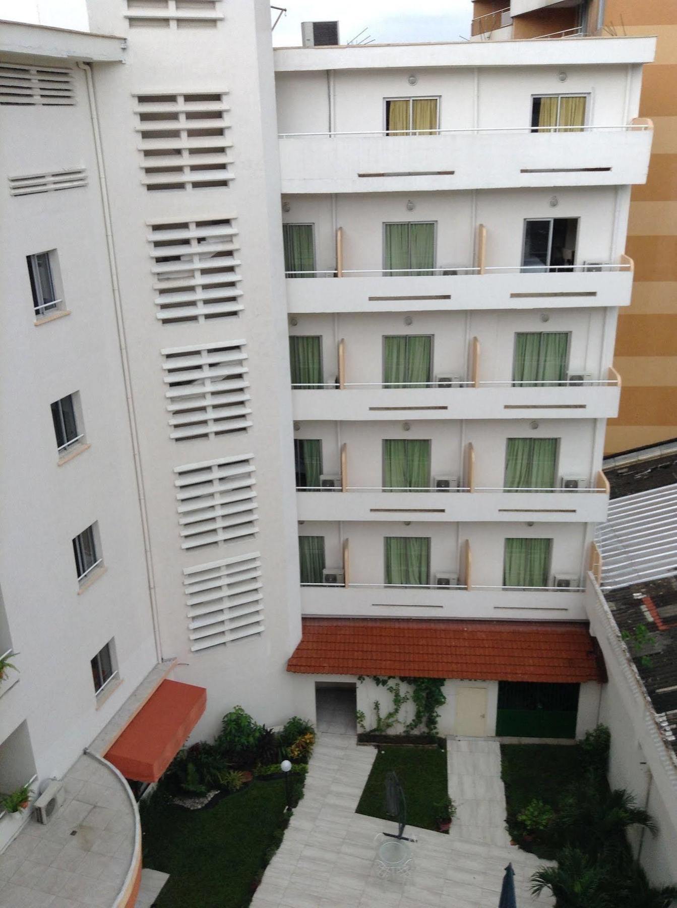 Le Grand Hotel D'Abidjan Exterior photo