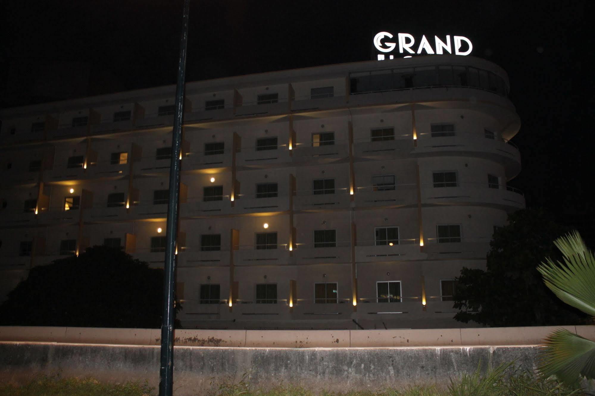 Le Grand Hotel D'Abidjan Exterior photo