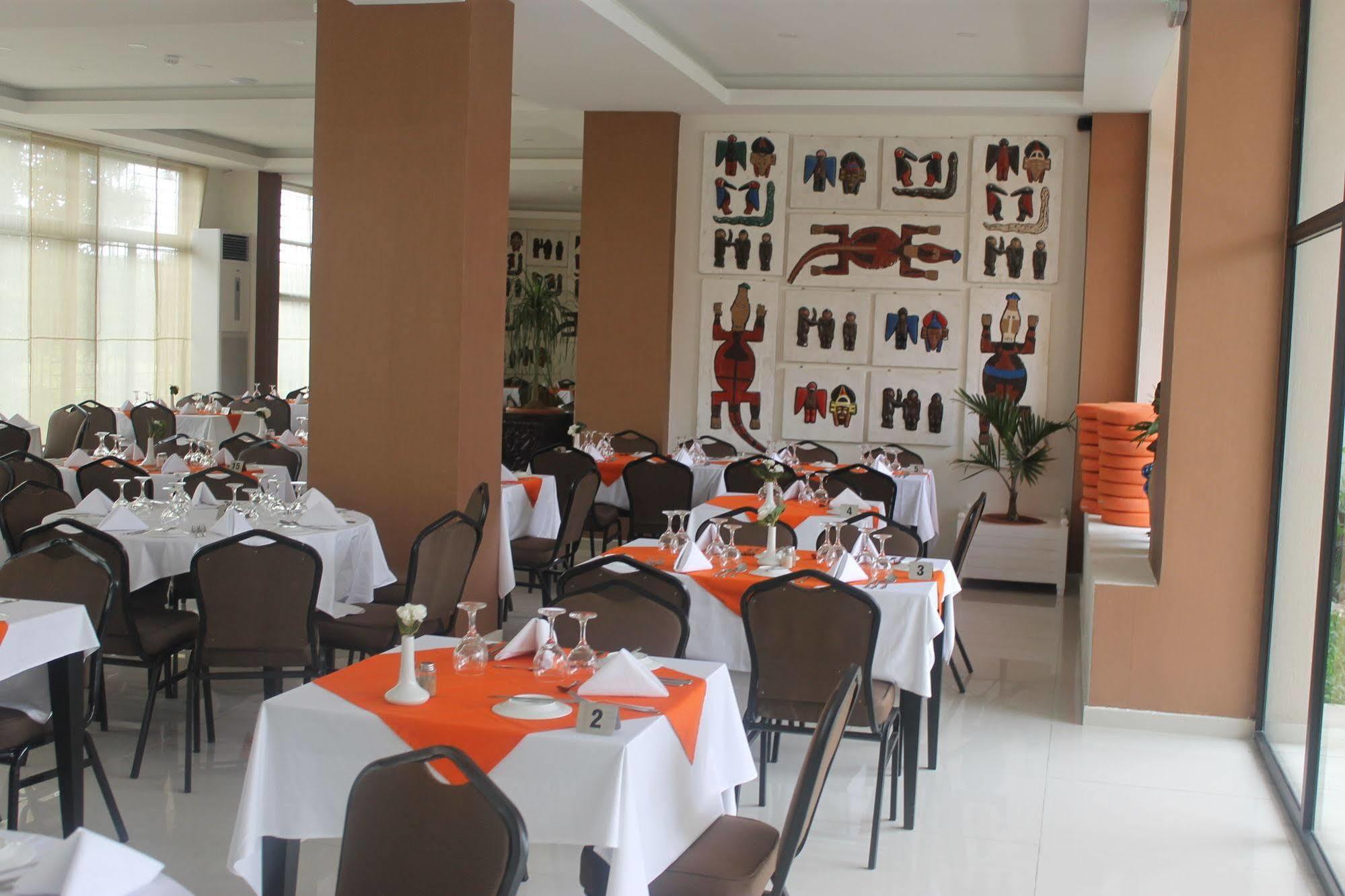 Le Grand Hotel D'Abidjan Exterior photo